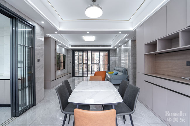 132㎡簡約四居，客餐廳對稱式設計，動線自由寬闊，真的很舒適